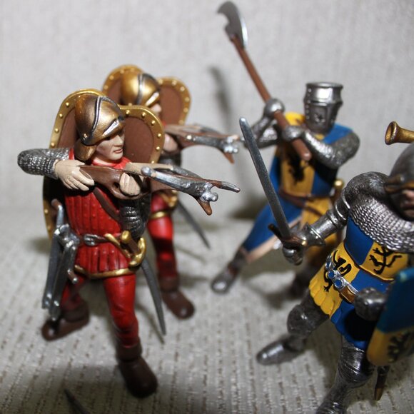 3/$55❤️5pc Schleich +15pc D&D Inc lot medieval knights figures horses trumpeter - Picture 4 of 11